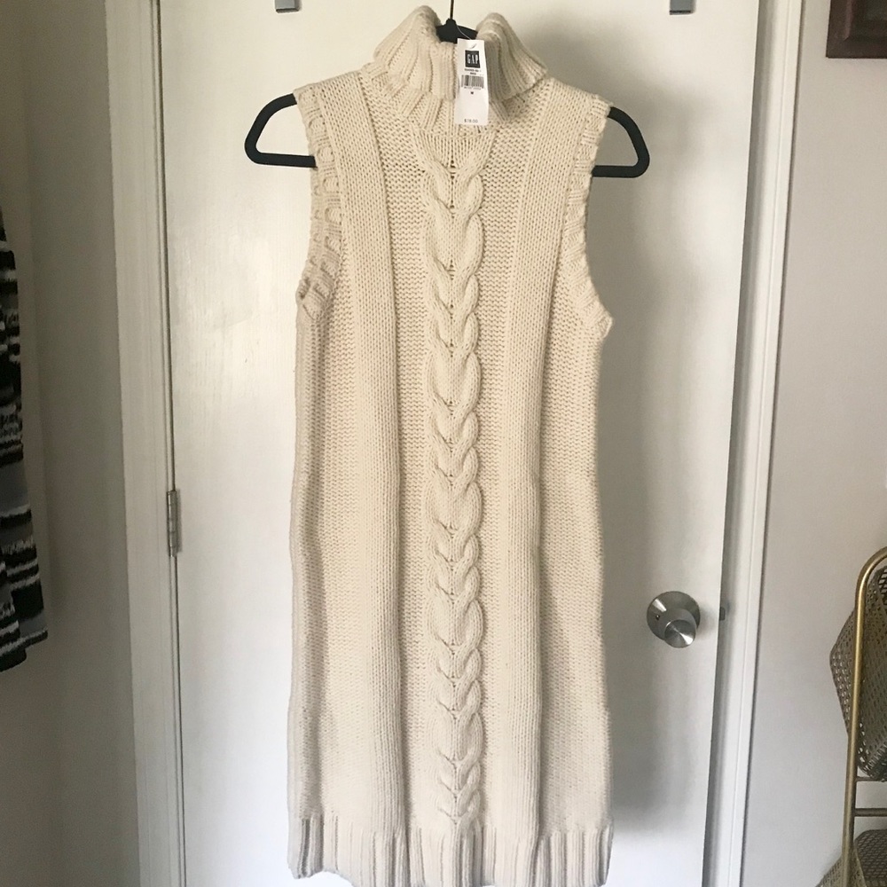 NWT GAP Sleeveless Sweater Dress -Size Medium